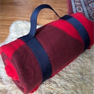 Hudson’s Bay ‘Stripes’ 🍁 throw blanket